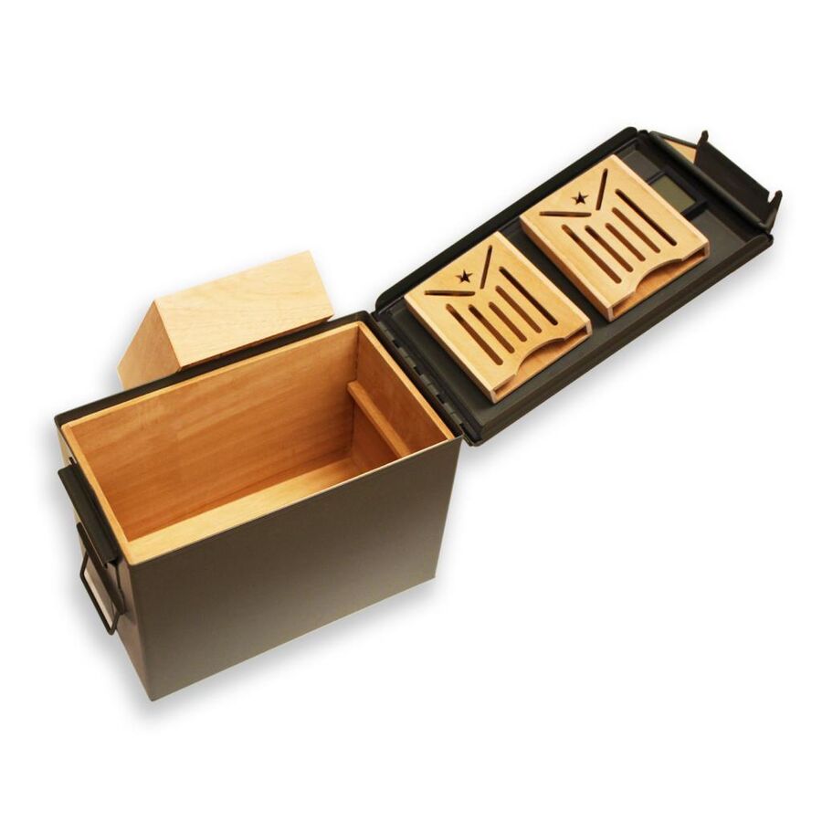 Cuba Habana Cedar Inside Metal Hummat Case Travel Humidor